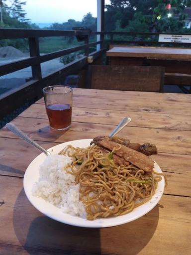 WATU LUMPANG RESTO