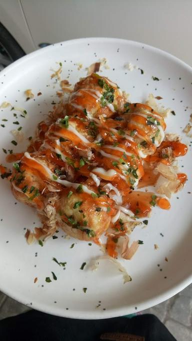 RORU TAKOYAKI