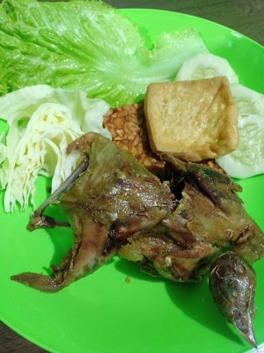 WARUNG AYAM PENYET LOMBOK IJO( ꦮꦫꦄꦪꦩꦥꦚꦠ‌ꦥꦚꦠꦭꦩꦧꦏꦆꦗ )