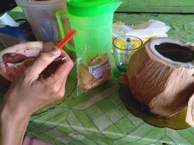 ES KRIM KELAPA MUDA & KELAPA MUDA BAKAR