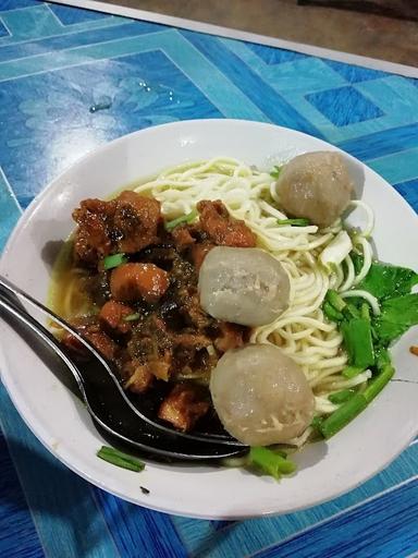 DEPOT RAHMAN SHALIH MIE AYAM & BAKSO