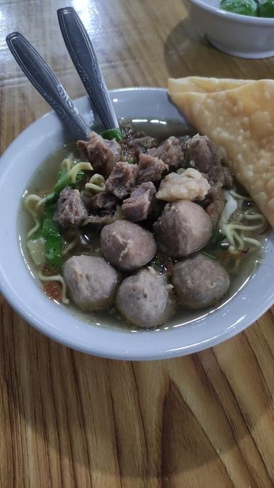 DEPOT RIZKY RASA MIE AYAM BAKSO RAJA