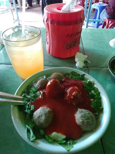 MIE AYAM & BAKSO RAJA