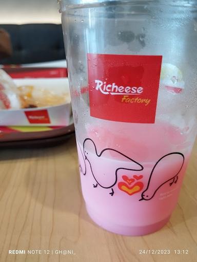 RICHEESE FACTORY BANJARBARU