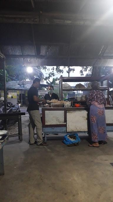 WARUNG SATE MADURA