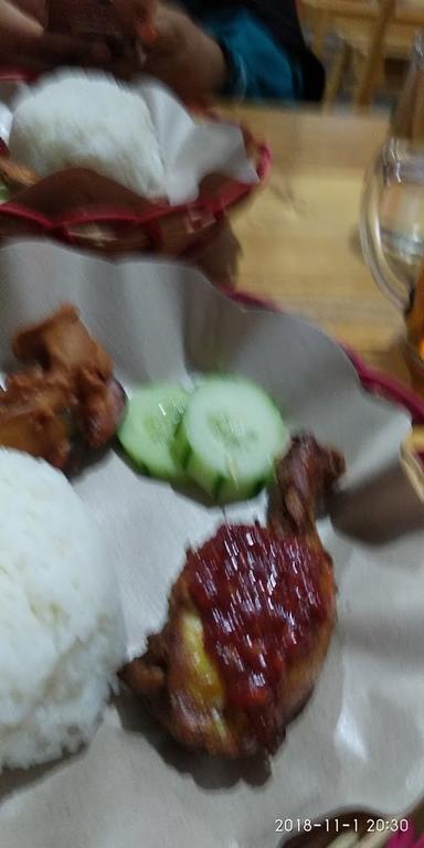 AYAM PENYET ALIFA