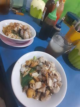 Photo's Bakso & Mie Ayam Artomoro