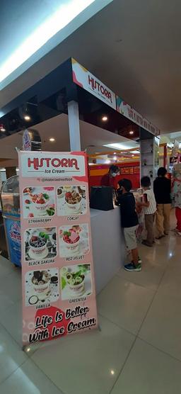 Photo's Historia Ice Cream