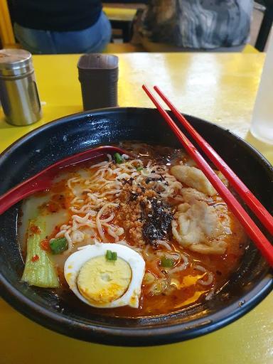 KEEN ZHAN RAMEN & AYAM GORENG 3 RASA