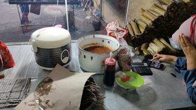 WARUNG SATE 'SABAR NENANTI