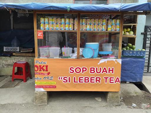 SOP BUAH SI LEBER PAK NANA