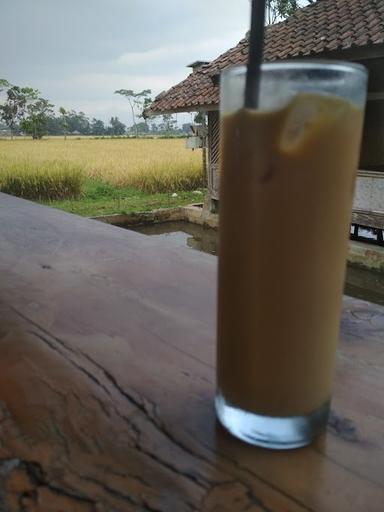 WARUNG KOPI PABINIHAN