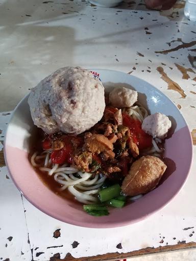 LARIS BASO