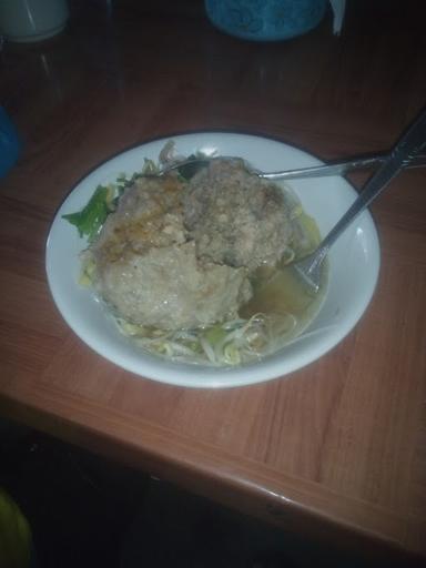 MIE AYAM BAKSO RAJA DOLAR