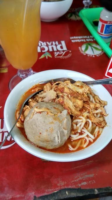 MIE AYAM BASO M.A