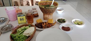 WARUNG NASI RENCONG