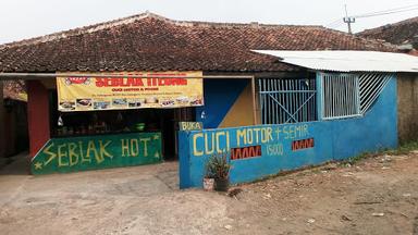 WARUNG SEBLAK BU NENDEN