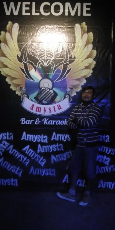 CAFE AMYSTA, BAR & KARAOKE