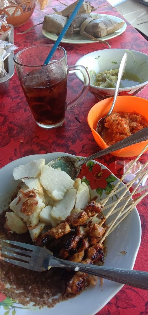 WARUNG LALAPAN HANA