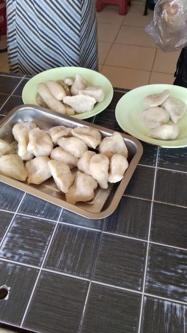 PEMPEK PALEMBANG CHICHI TI