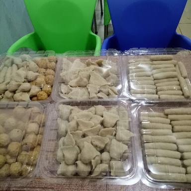 PEMPEK BERUNTUNG