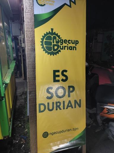 NGECUP DURIAN BANJARMASIN