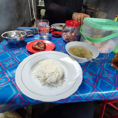 AYAM GORENG  CUCU NINI 