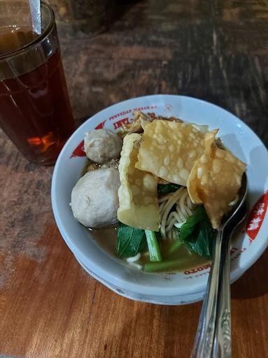 DEPOT MIRASA, MIE AYAM & BAKSO