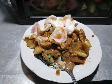 GADO GADO PECEL WARUNG IDA