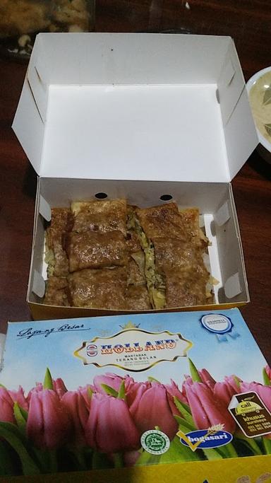 HOLLAND MARTABAK TERANG BULAN