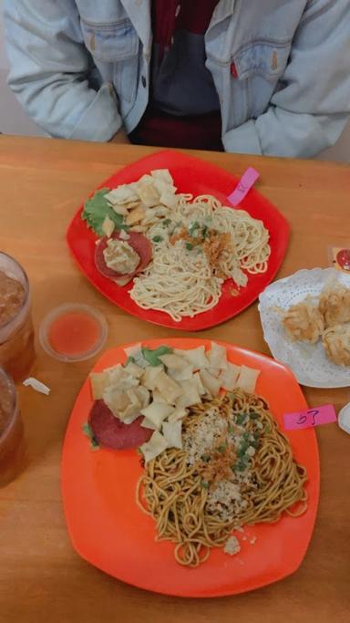 MIE SADIS BJM BALI