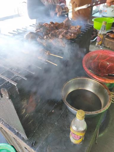 WARUNG AYAM PANGGANG DA'I