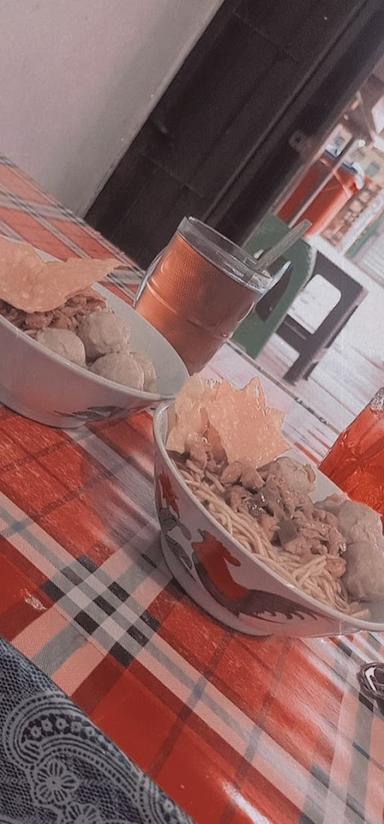 WARUNG BAKSO PAK NOLLET