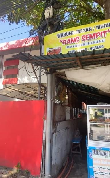 WARUNG GANG SEMPIT