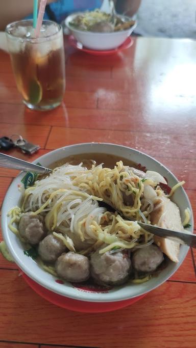 BAKSO KUNING