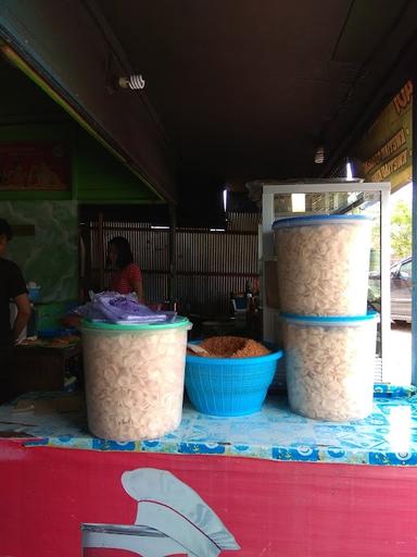 WARUNG YADI • NASI & MIE GORENG