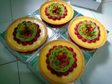 PIE SUSU BY FITRI