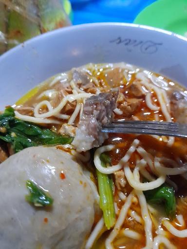 BAKSO DAN MIE AYAM PAK LE