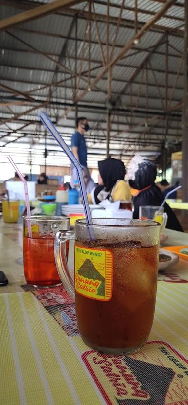 RUMAH MAKAN HAJI FAUZAN