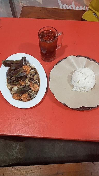 SAMBAL BAKAR SEAFOOD KANG MAMAN