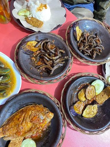 SAMBAL BAKAR SEAFOOD KANG MAMAN