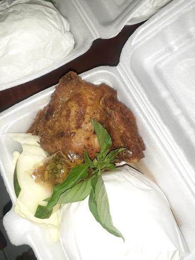 AYAM GORENG REMPAH RESTU IBU