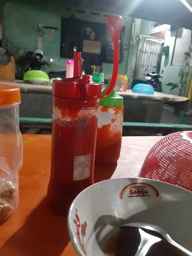 BAKSO MIE AYAM OJO LALI