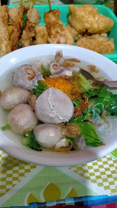 BAKSO MIE AYAM PAK MOEL