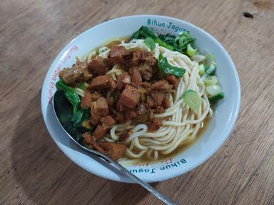 BAKSO & MIE AYAM WONOGIRI PAK JONO