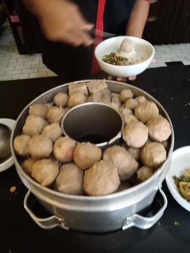 BAKSO PAK ARI