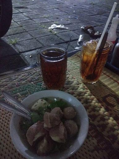 BAKSO URAT PAK KLOWOR