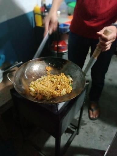 NASI GORENG KULON DAMRI