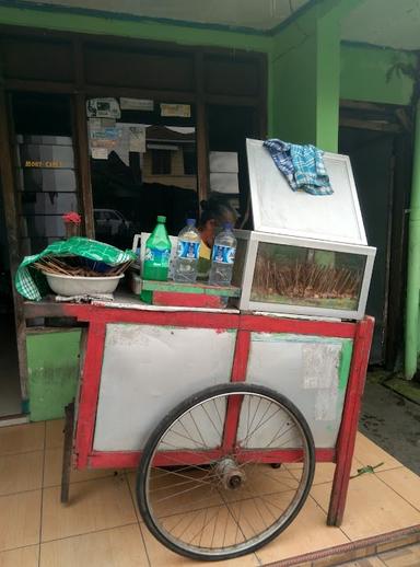 RUMAH SATE KERE MBAH RANU