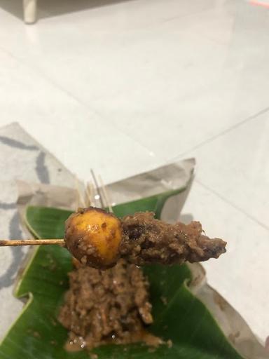 SATE AYAM PAK BANJIR